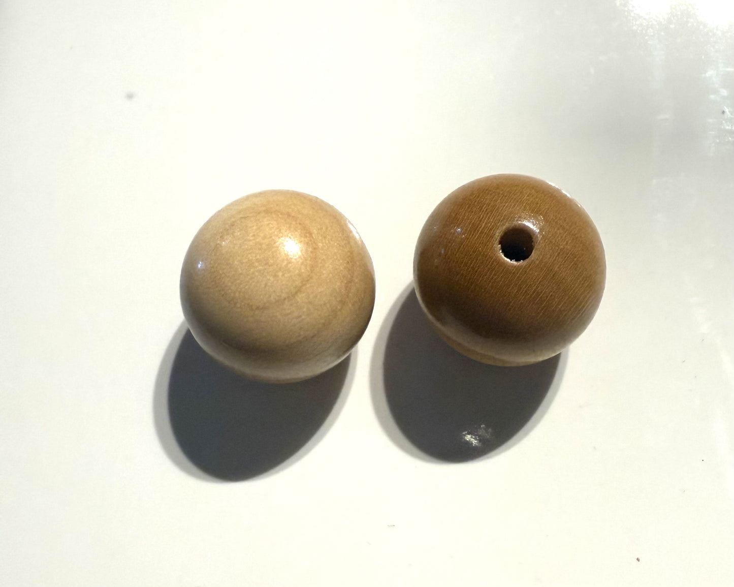 Beige houten kraal 10mm