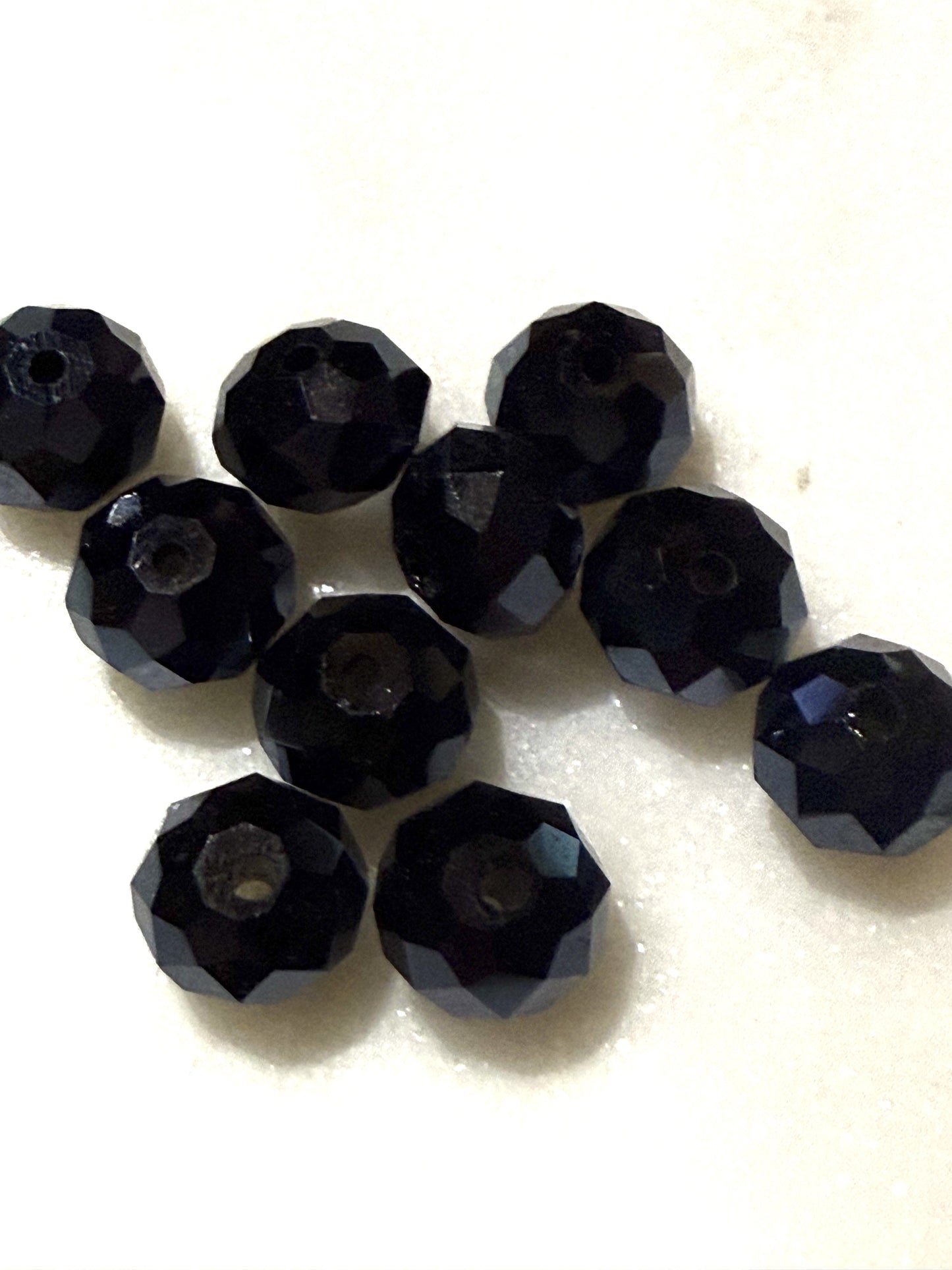 Facet kraal Blauw/zwart