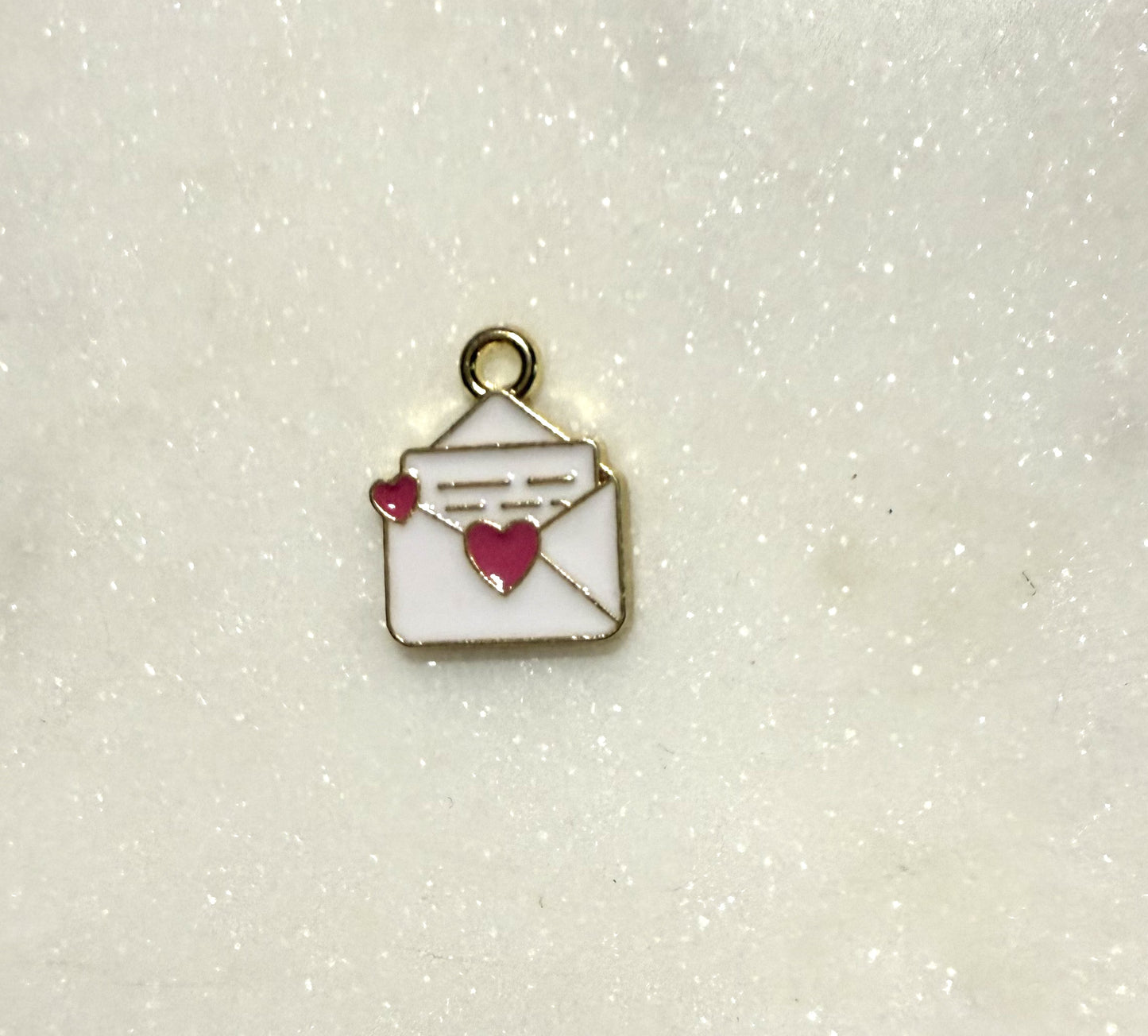 Envelop met roze hartjes