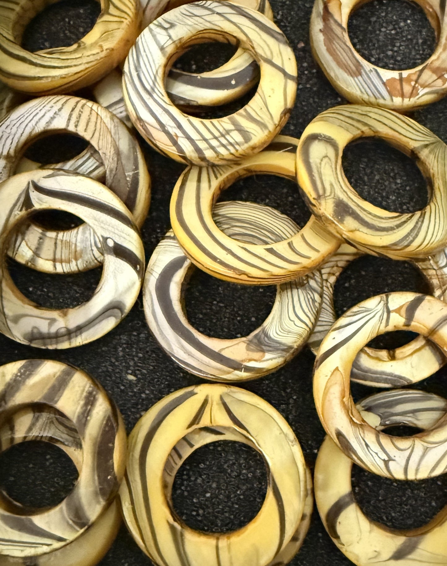 Schelp schijfjes geel