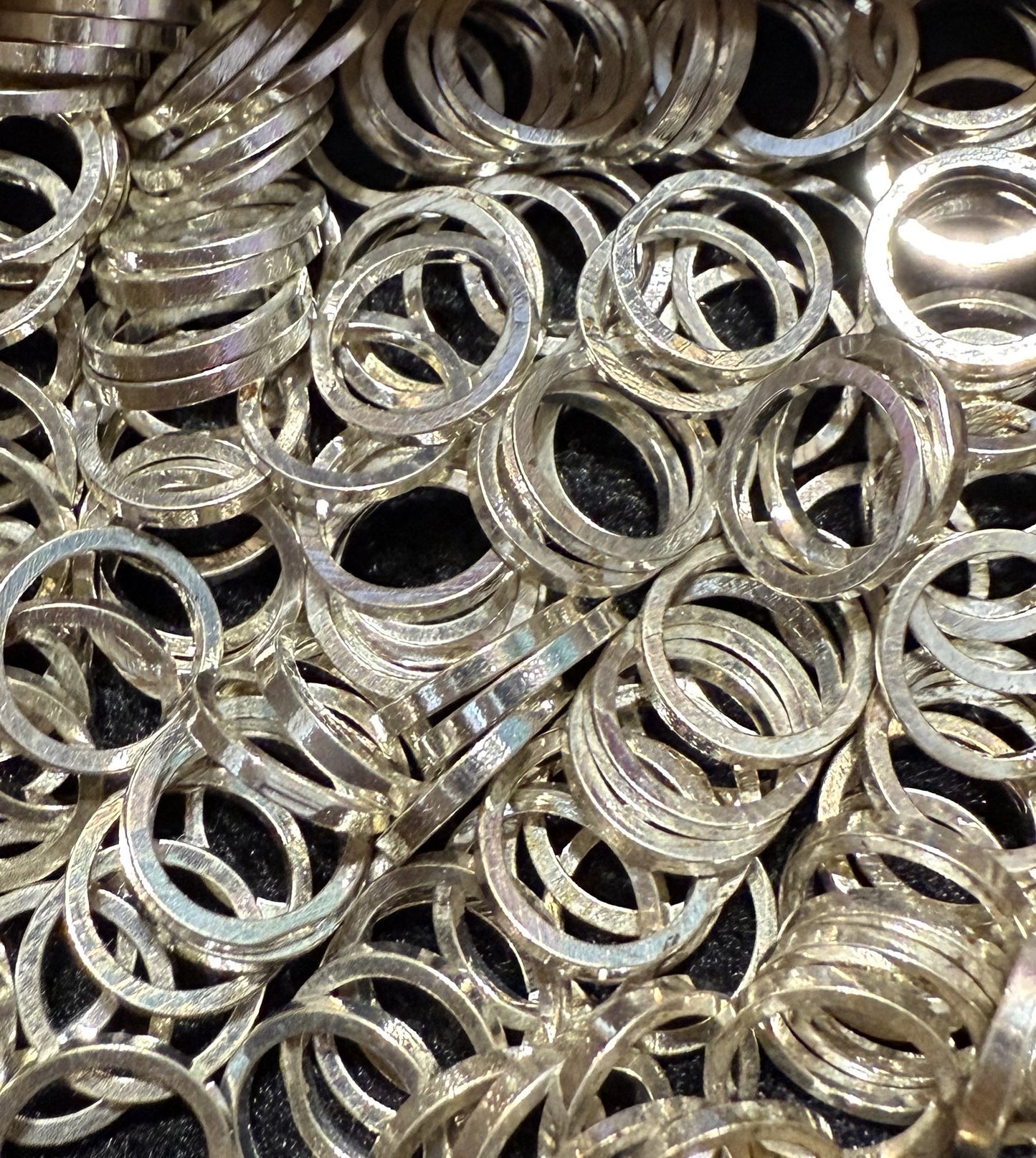 zilveren ringetje ( is dicht )