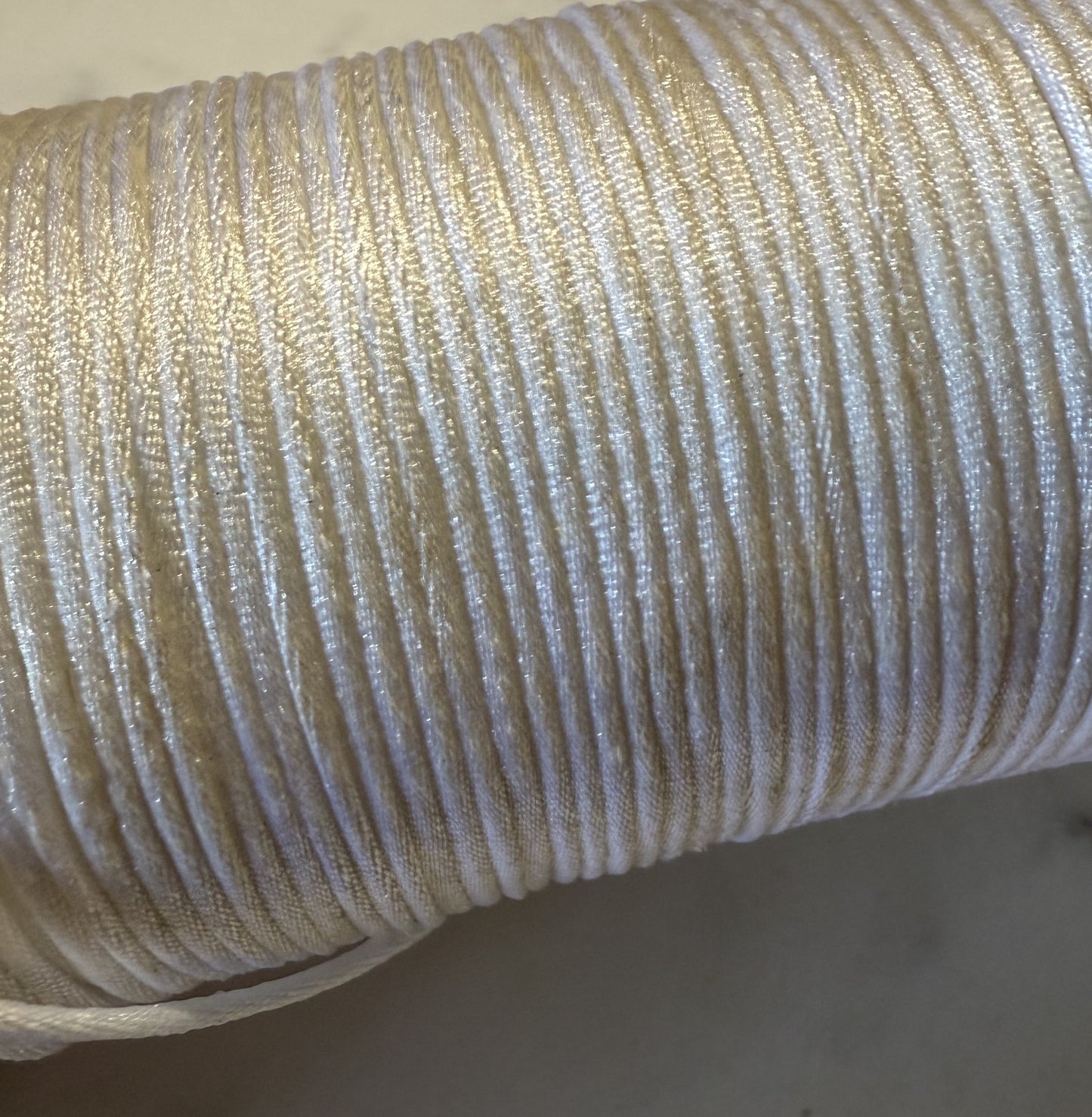 Satijnkoord wit ( prijs is per meter )