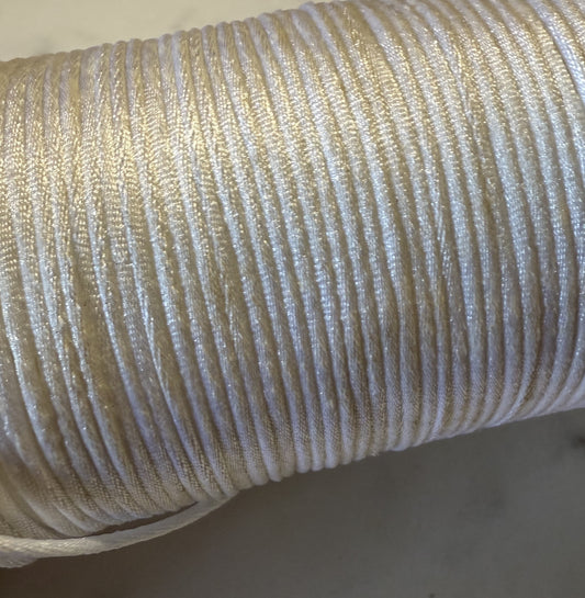 Satijnkoord wit ( prijs is per meter )