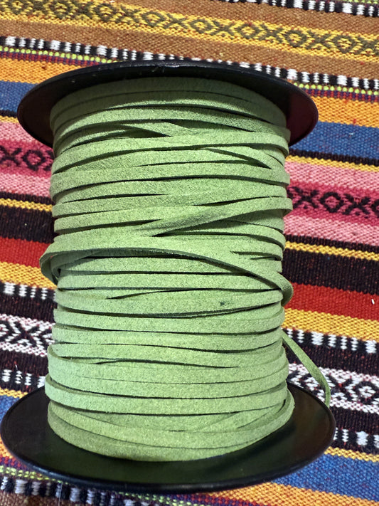 suede veter groen ( prijs is per meter )