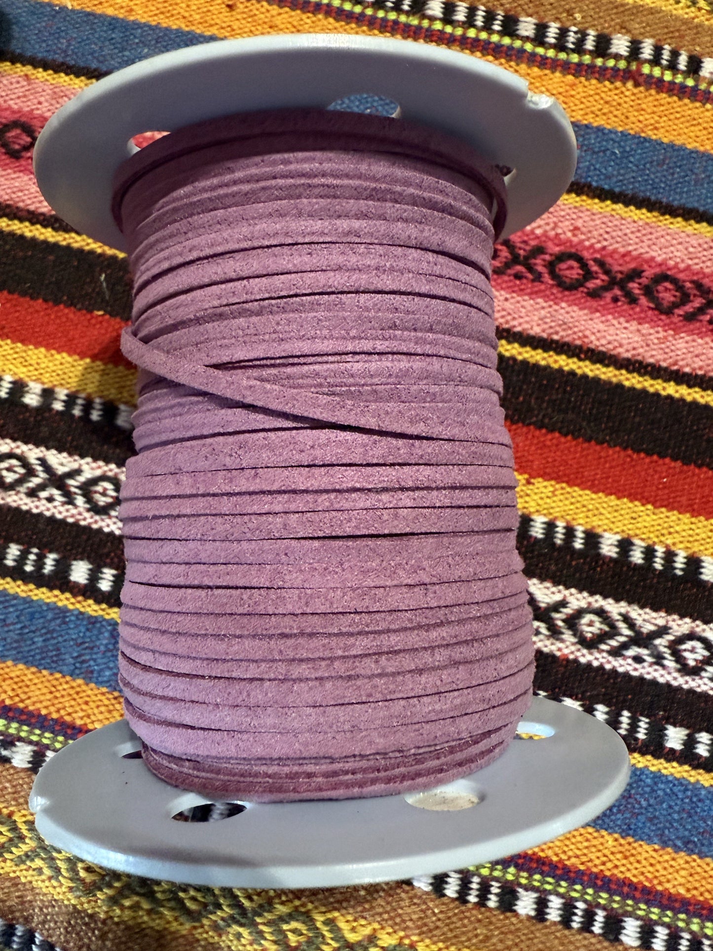 suede veter paars ( prijs is per meter )