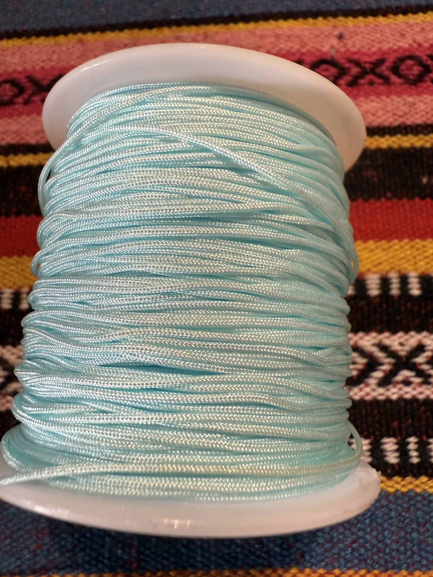 Macrame draad licht blauw ( prijs is per meter )