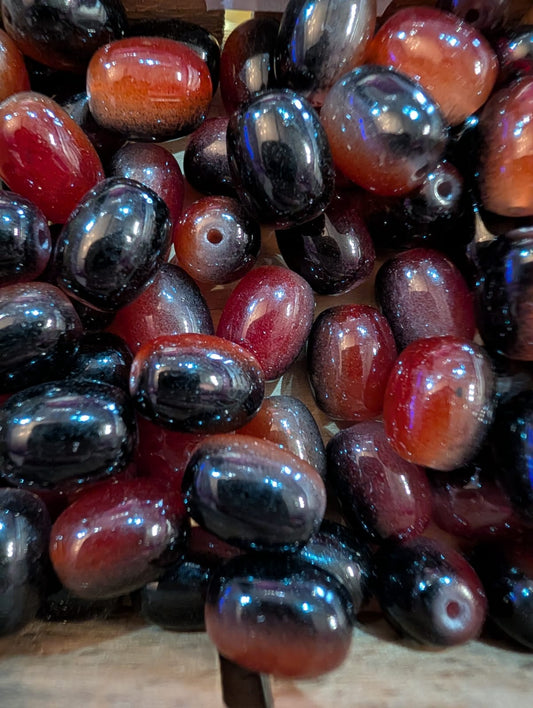 Rood/zwart/bruine glaskraal